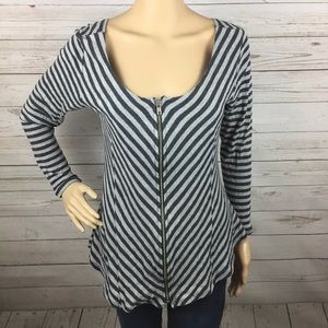 SOFT SURROUNDINGS Gray Striped Top